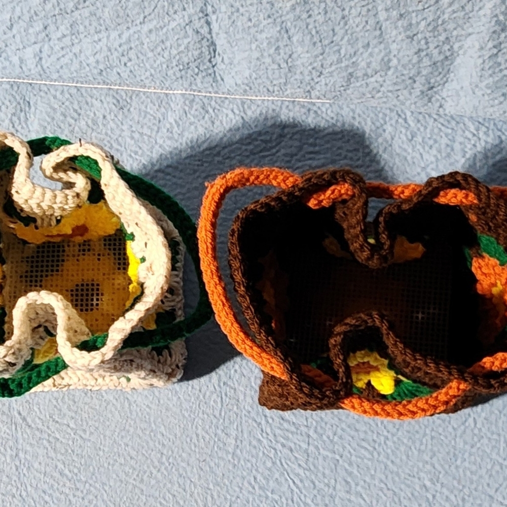 Handcrafted Crochet TBag - Picture 4 of 6
